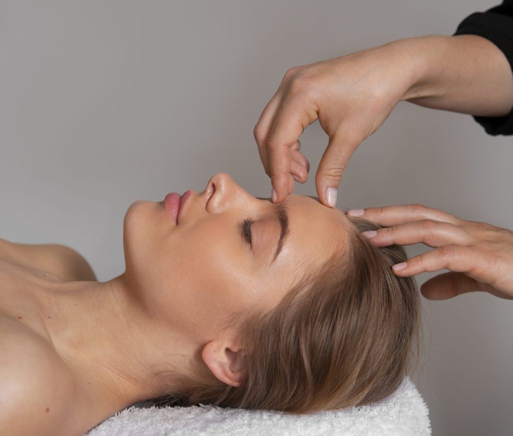 FOTO MASAJE FACIAL LIFTING